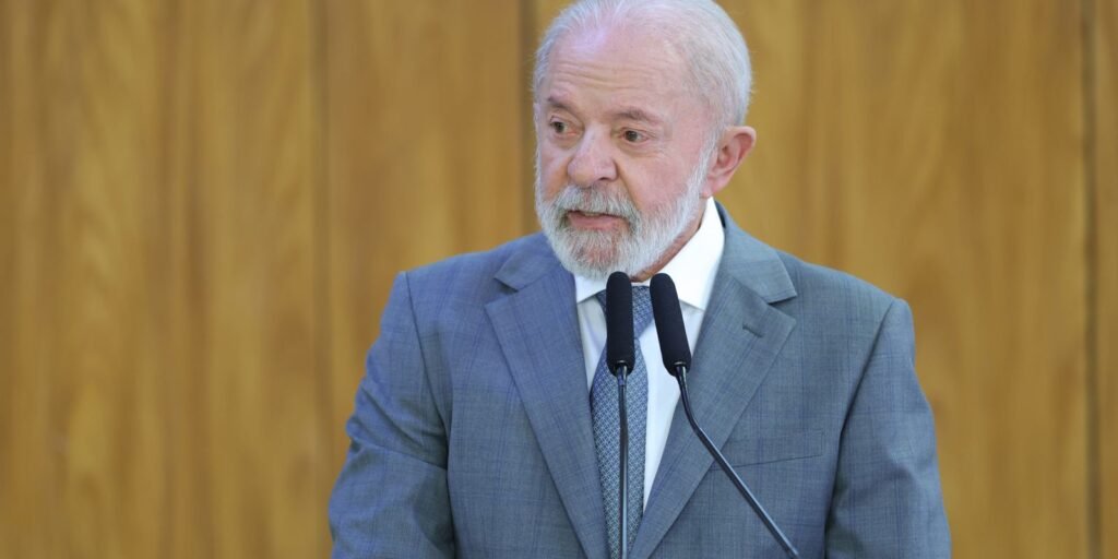 em-roma,-lula-defende-que-pobres-sejam-colocados-no-orcamento