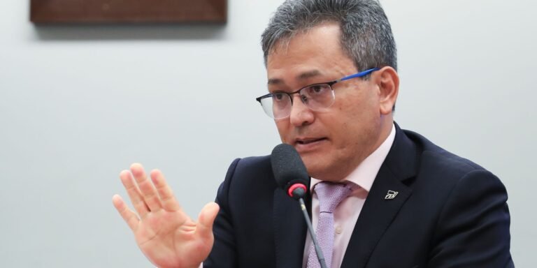 para-secretario-da-receita-isencao-do-ir-e-resgate-em-favor-do-povo