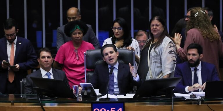 camara-dos-deputados-aprova-licenca-menstrual-de-ate-2-dias