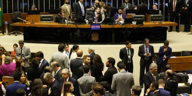 camara-aprova-ampliacao-gradual-da-licenca-paternidade