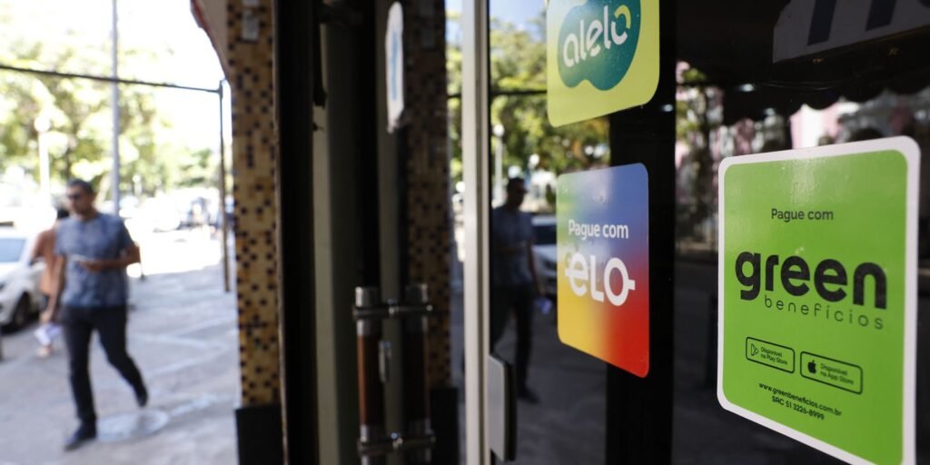 pequenos-empresarios-veem-com-expectativa-mudanca-no-vale-alimentacao