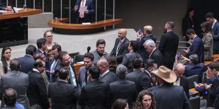 pl-da-dosimetria-beneficia-criminosos-comuns,-dizem-especialistas