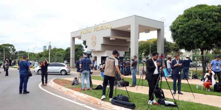 8/1:-lembre-como-a-imprensa-estrangeira-repercutiu-condenacoes-do-stf