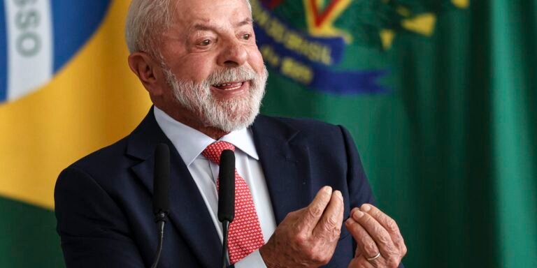 lula:-democracia-e-obra-em-construcao-e-deve-ser-zelada-e-defendida