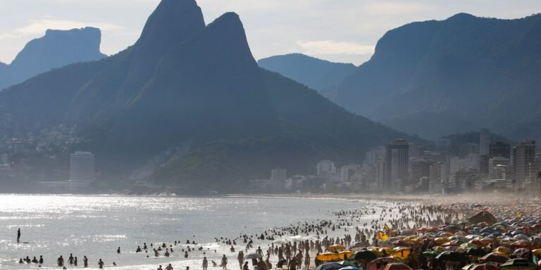 turismo-brasileiro-tem-faturamento-recorde-de-r$-185-bi-em-2025