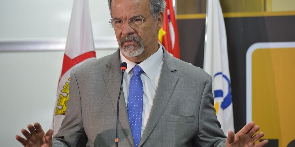 politicos-de-todas-tendencias-homenageiam-raul-jungmann