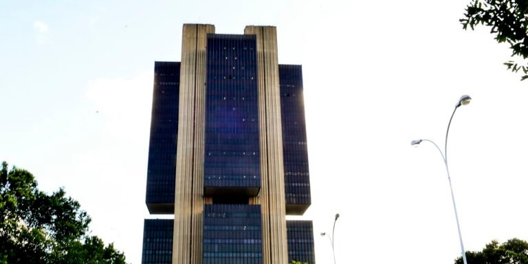 com-quorum-desfalcado,-copom-decide-se-mantem-taxa-selic