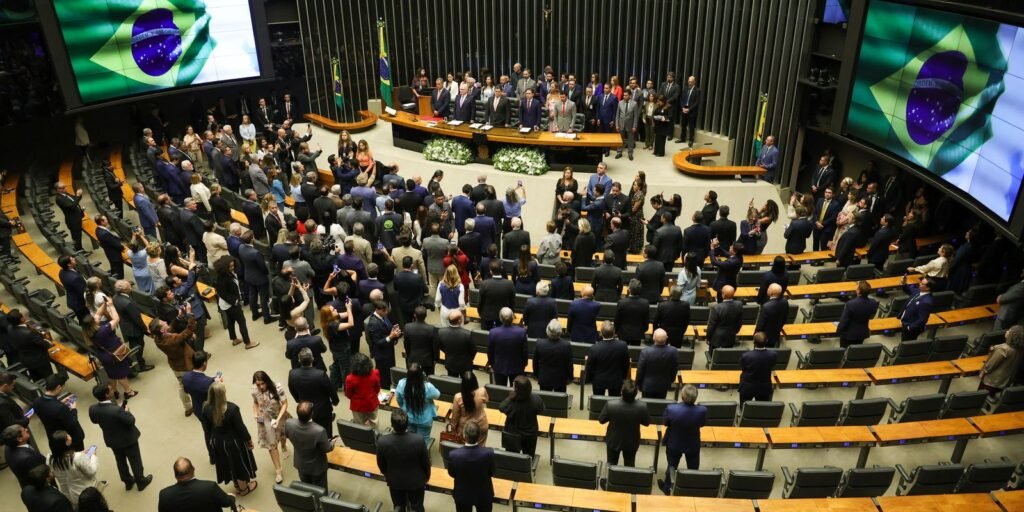 em-mensagem-ao-congresso,-lula-defende-fim-da-escala-6×1