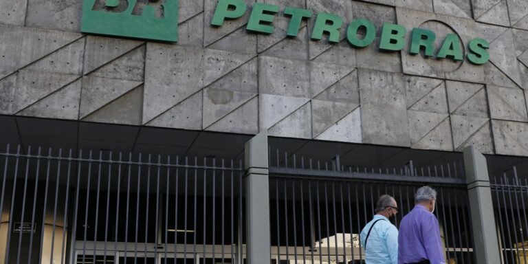 petrobras-aprova-adesao-ao-programa-do-governo-para-baratear-diesel