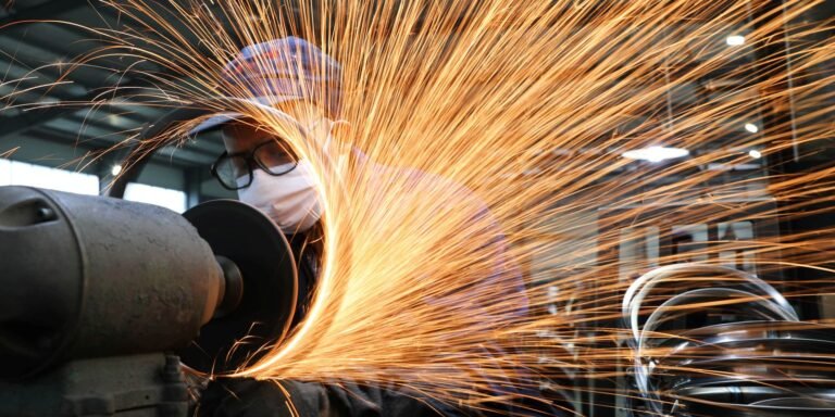 pouco-mais-da-metade-das-industrias-planeja-investir-em-2026