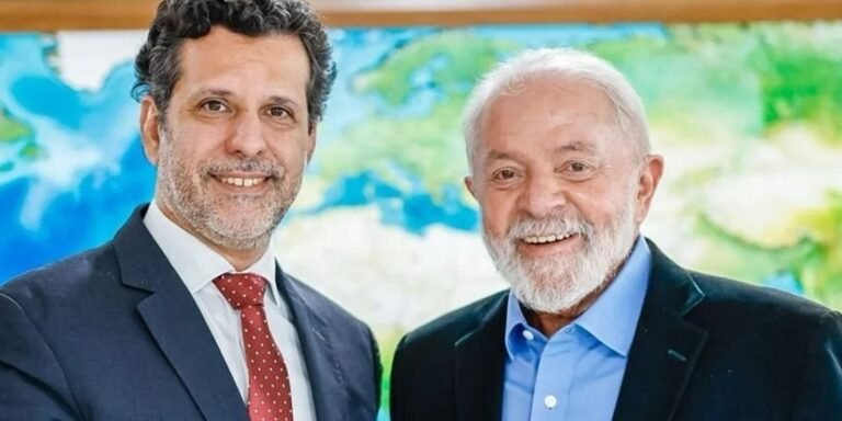 leonardo-barchini-sera-o-novo-ministro-da-educacao,-anuncia-lula